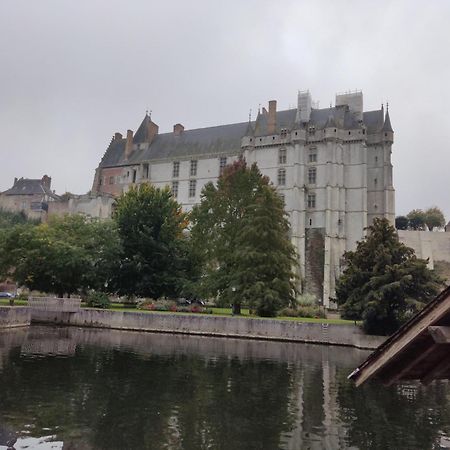 Halte Douillette Au Coeur De La Ville Châteaudun Екстериор снимка